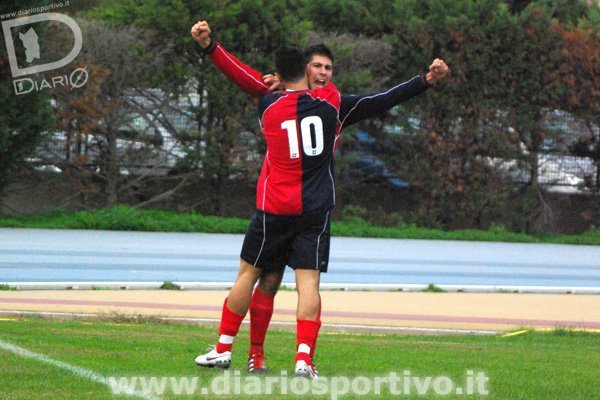 Ortu abbracciato da Puddu